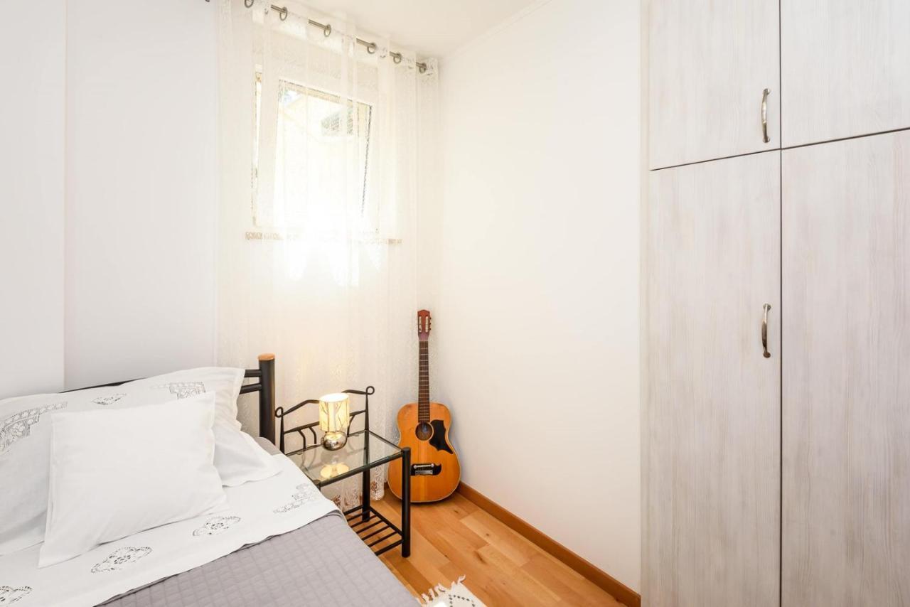 Apartment Jadranka With Sea View In Rogotin Exterior foto