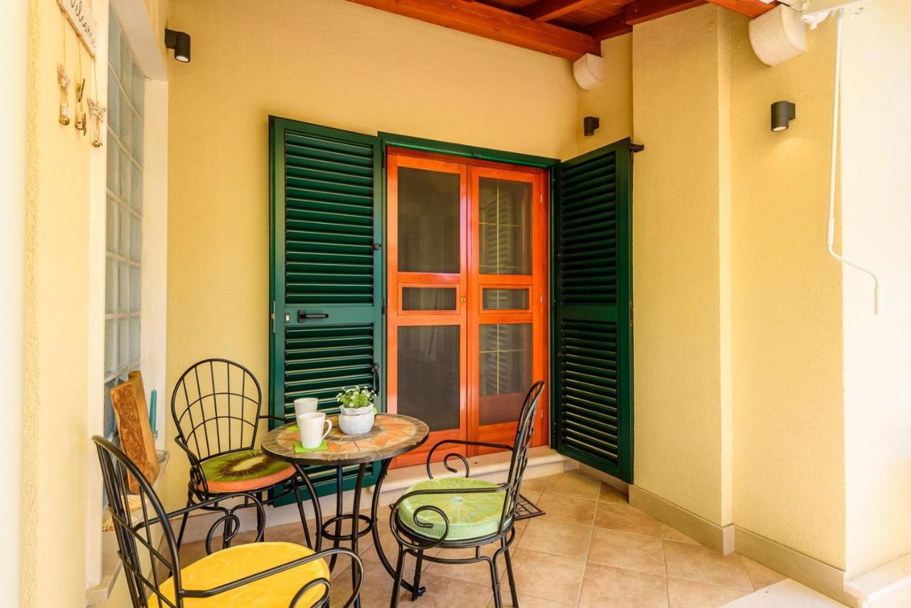 Apartment Jadranka With Sea View In Rogotin Exterior foto