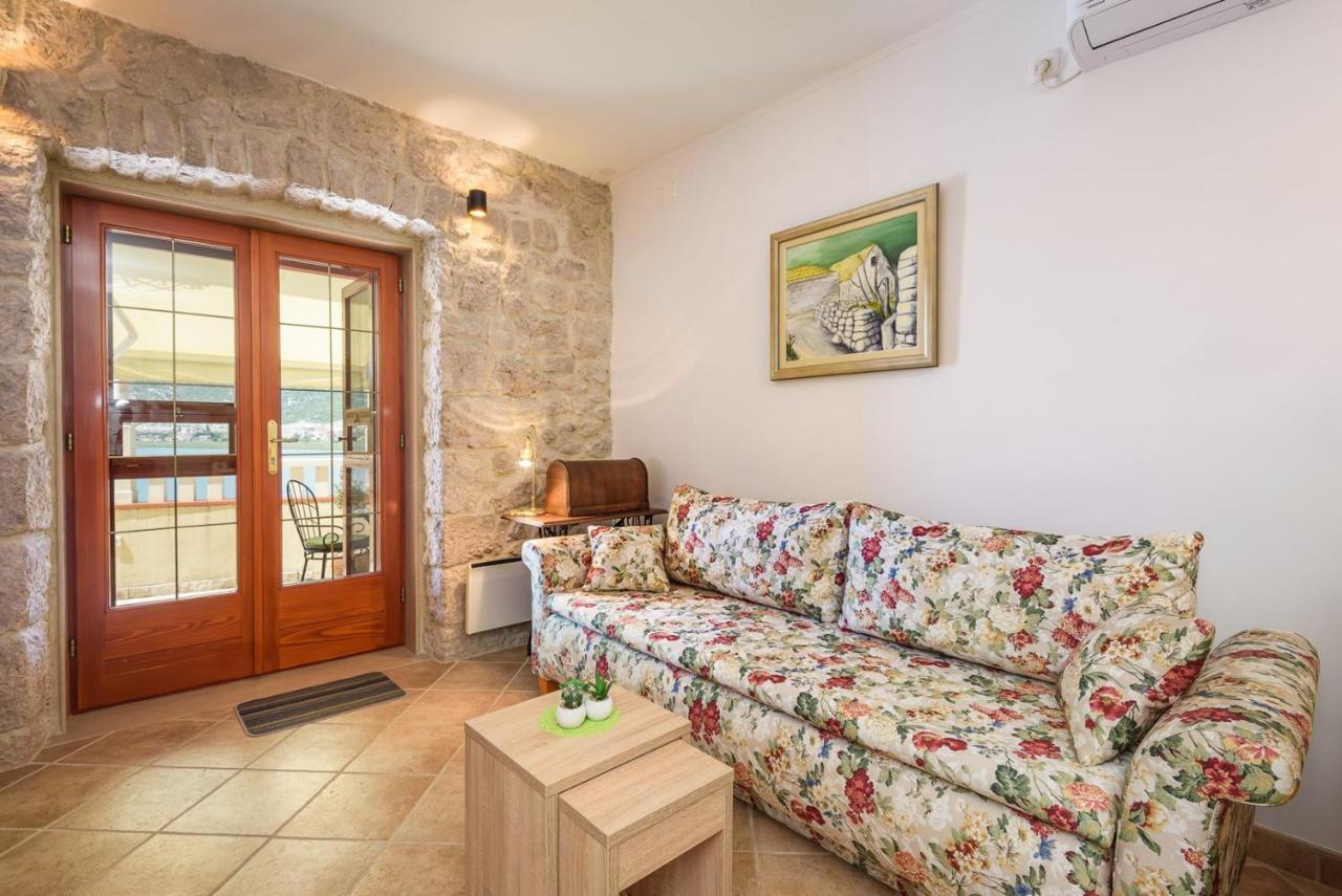 Apartment Jadranka With Sea View In Rogotin Exterior foto
